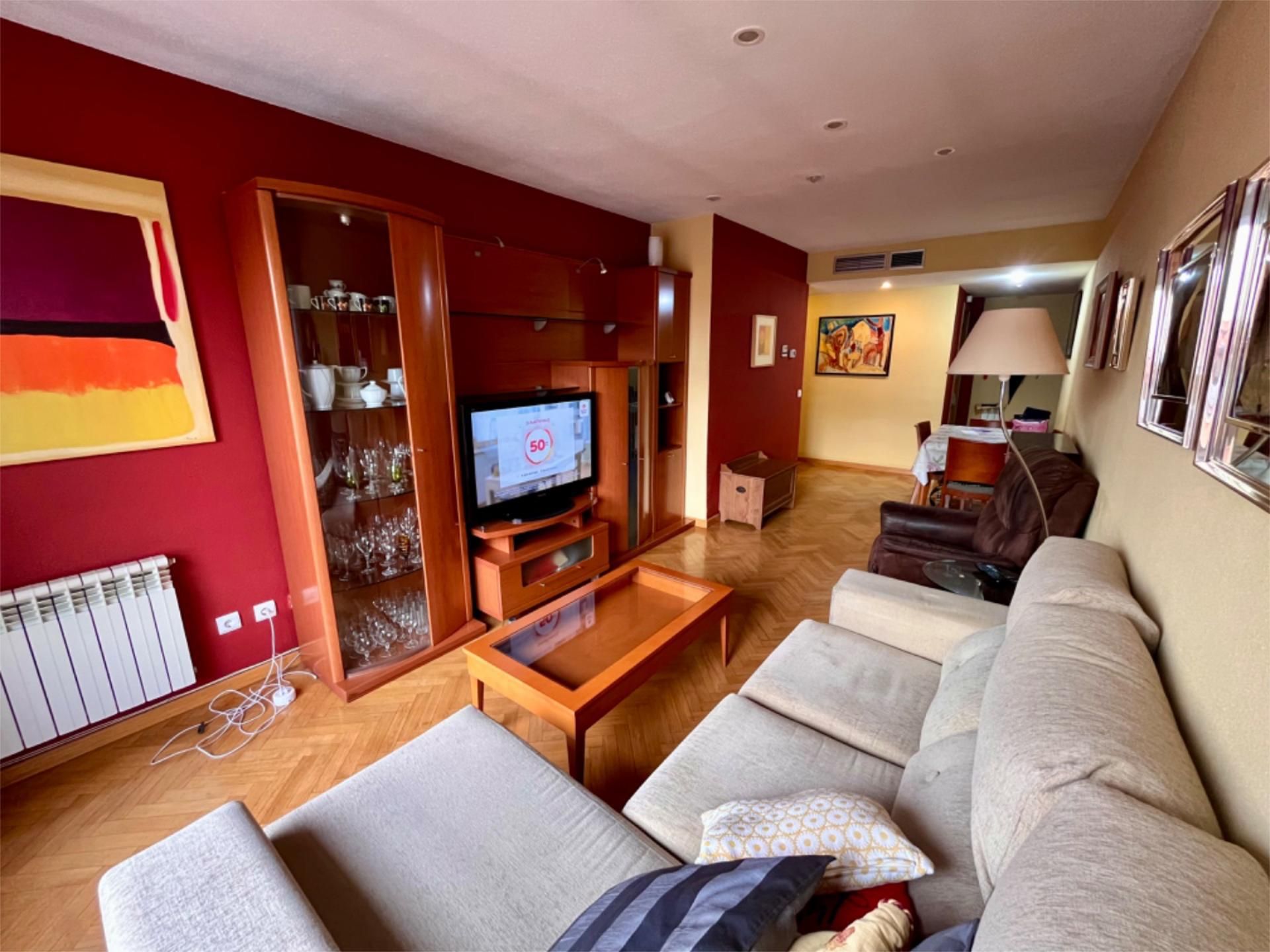 Living room of Flat for sale in Alcorcón  with Air Conditioner, Terrace and Swimming Pool