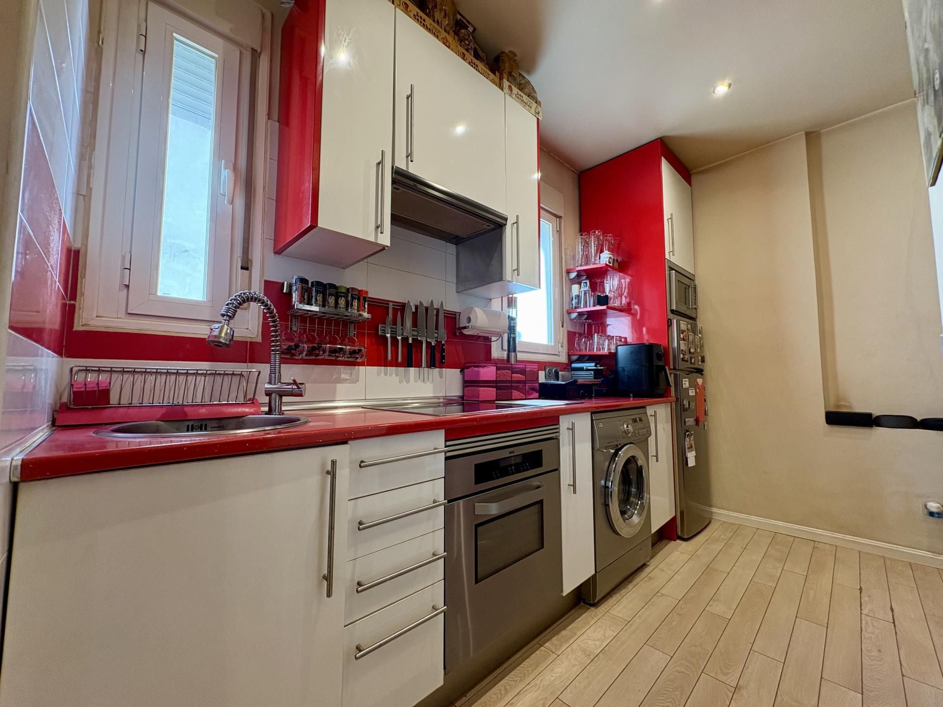 Estudi en venda a Calle del Cardenal Cisneros, 33, Trafalgar Cuina de Estudi en venda en Madrid Capital amb Aire condicionat