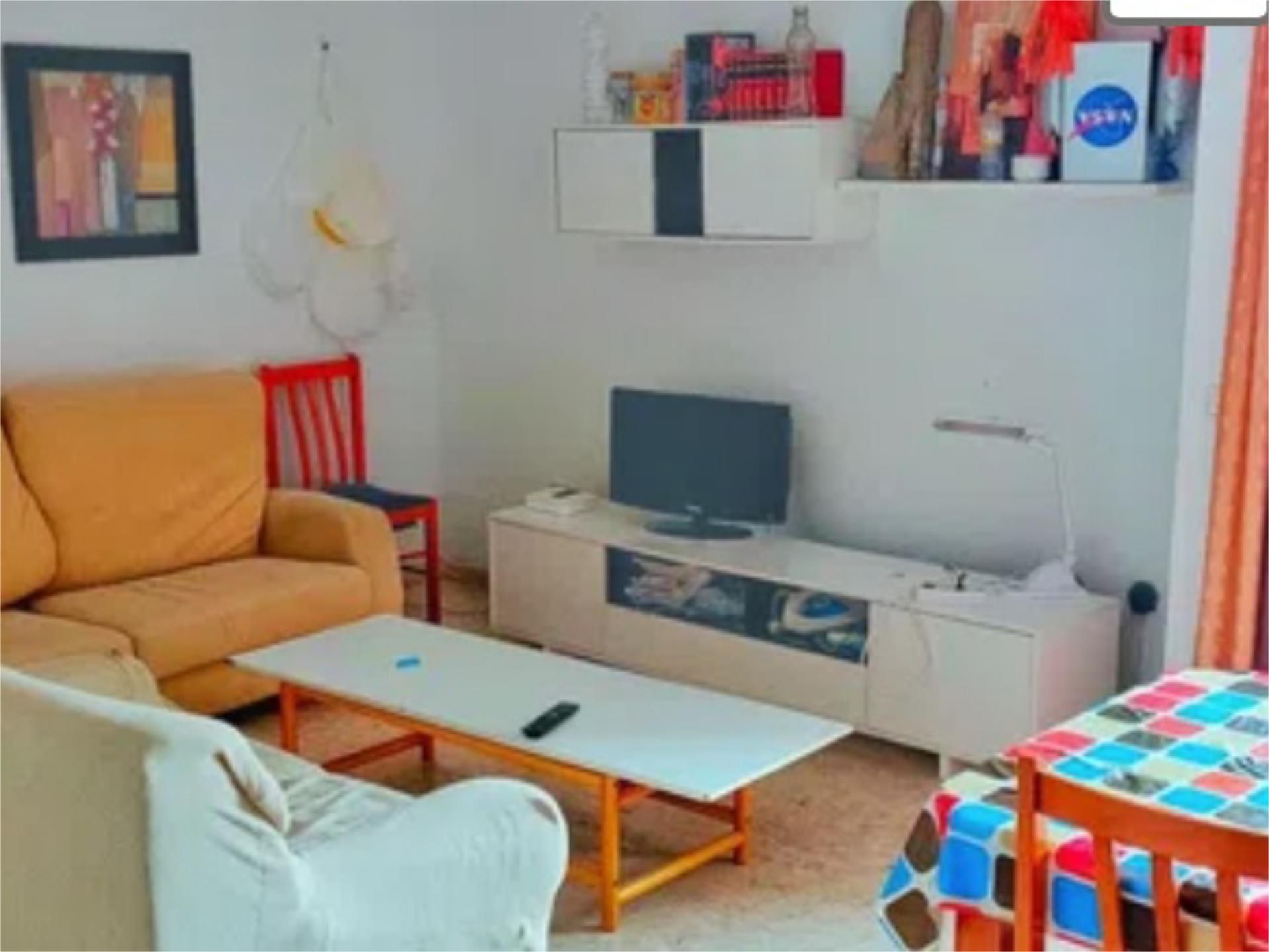 Sala d'estar de Pis per a compartir en Badajoz Capital amb Terrassa, Moblat i Balcó