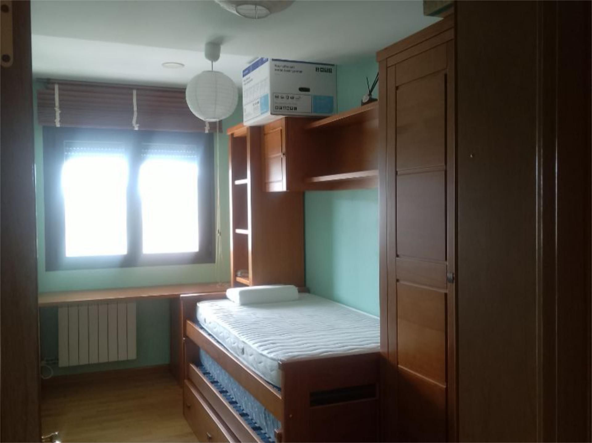 Schlafzimmer von Wohnung zur untervermieten in Lardero mit Heizung, Schwimmbad und Möbliert