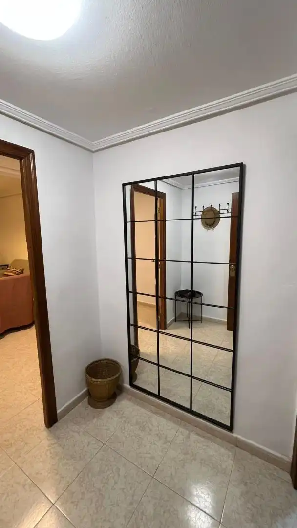 Piso en venta en Calle San Antonio de Padua, 5, Ollerías - San Cayetano Piso en venta en Córdoba con Aire acondicionado, Jardín privado y Amueblado