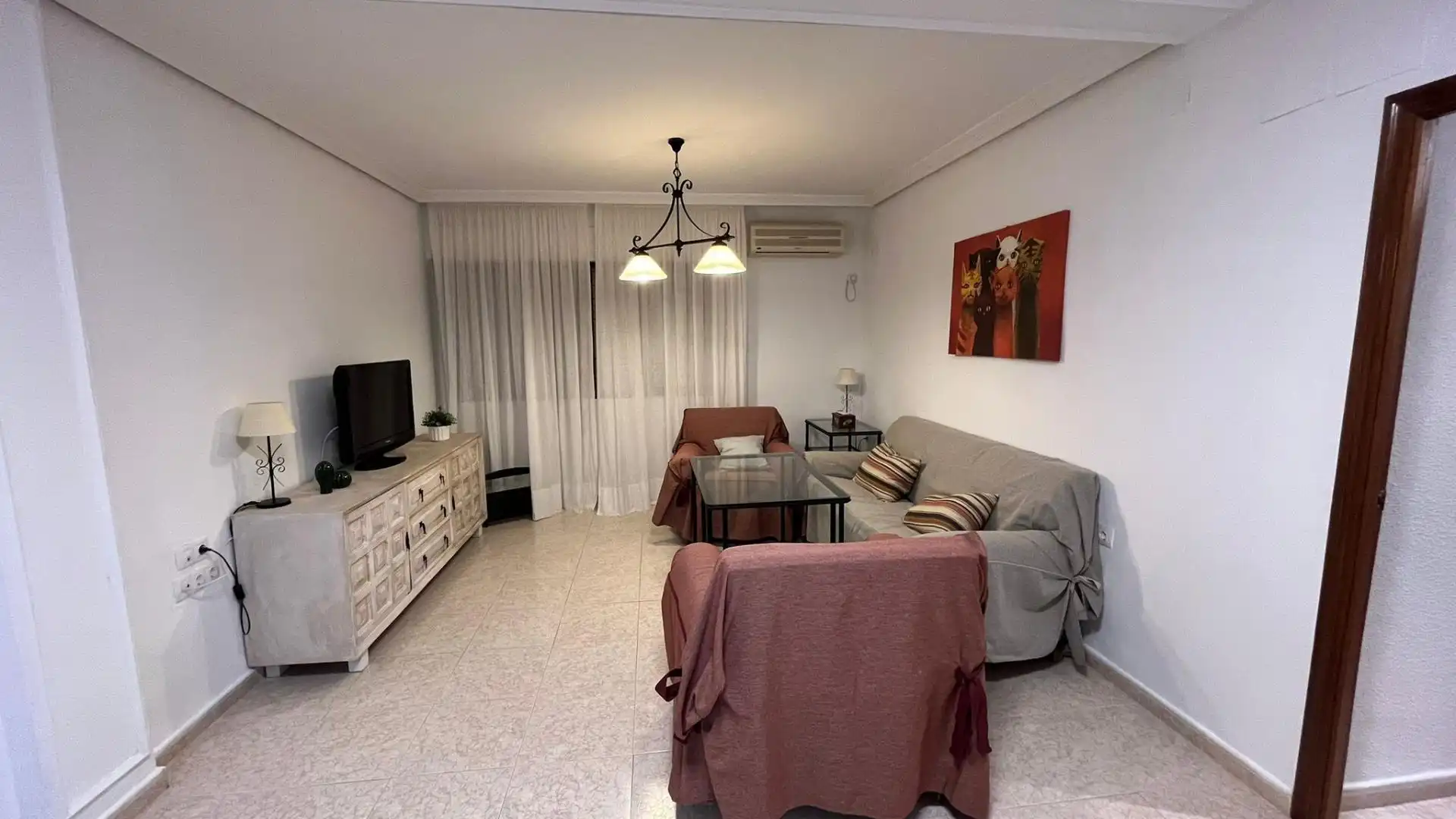 Piso en venta en Calle San Antonio de Padua, 5, Ollerías - San Cayetano Sala de estar de Piso en venta en Córdoba con Aire acondicionado, Jardín privado y Amueblado