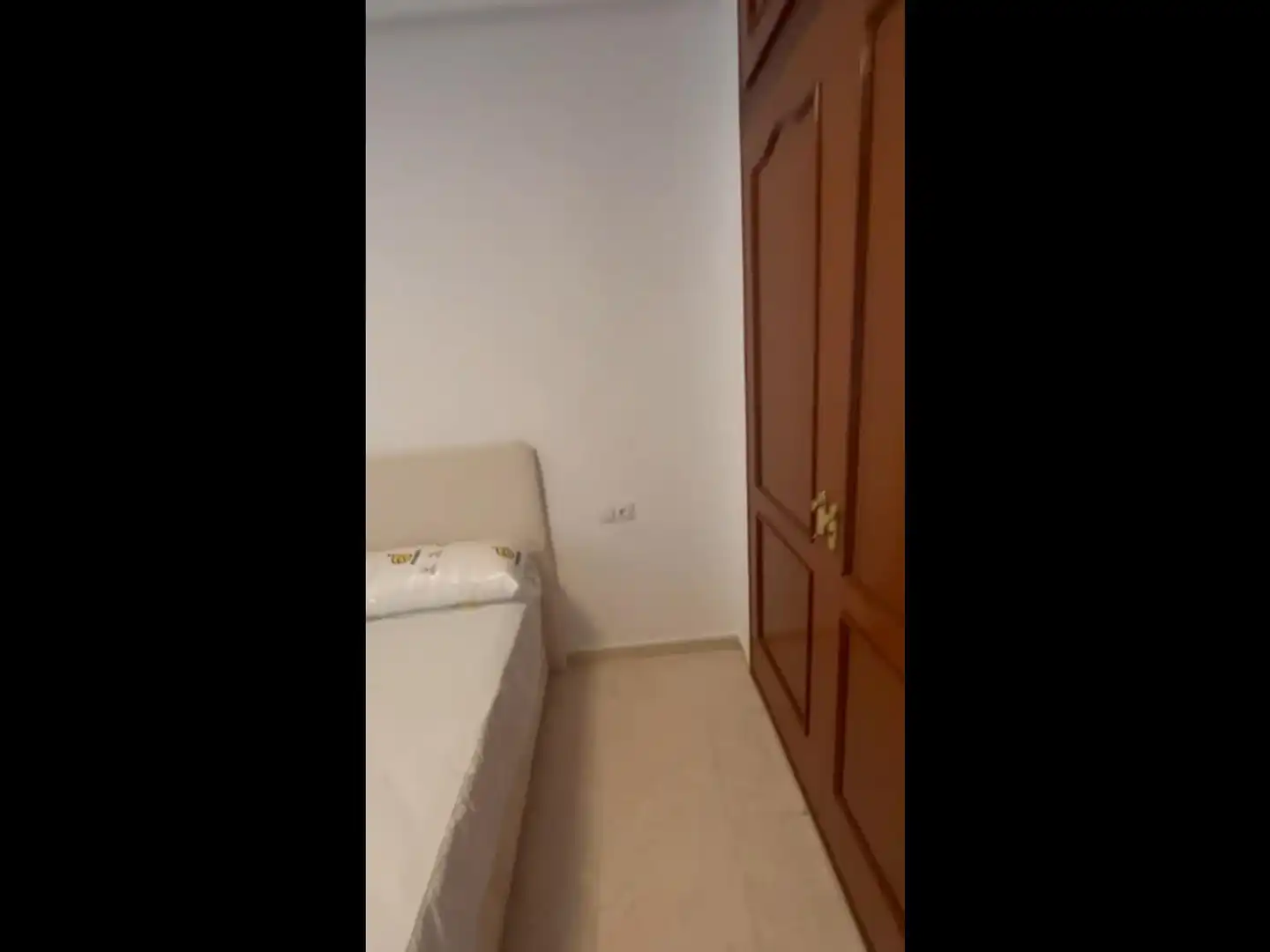 Piso en venta en Calle San Antonio de Padua, 5, Ollerías - San Cayetano Habitación de Piso en venta en Córdoba con Aire acondicionado, Jardín privado y Amueblado