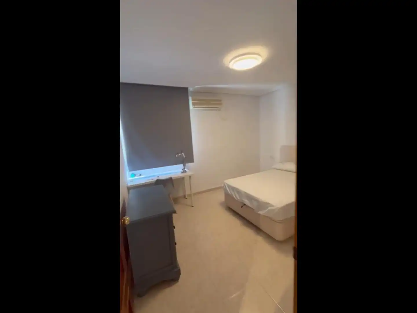 Piso en venta en Calle San Antonio de Padua, 5, Ollerías - San Cayetano Habitación de Piso en venta en Córdoba con Aire acondicionado, Jardín privado y Amueblado