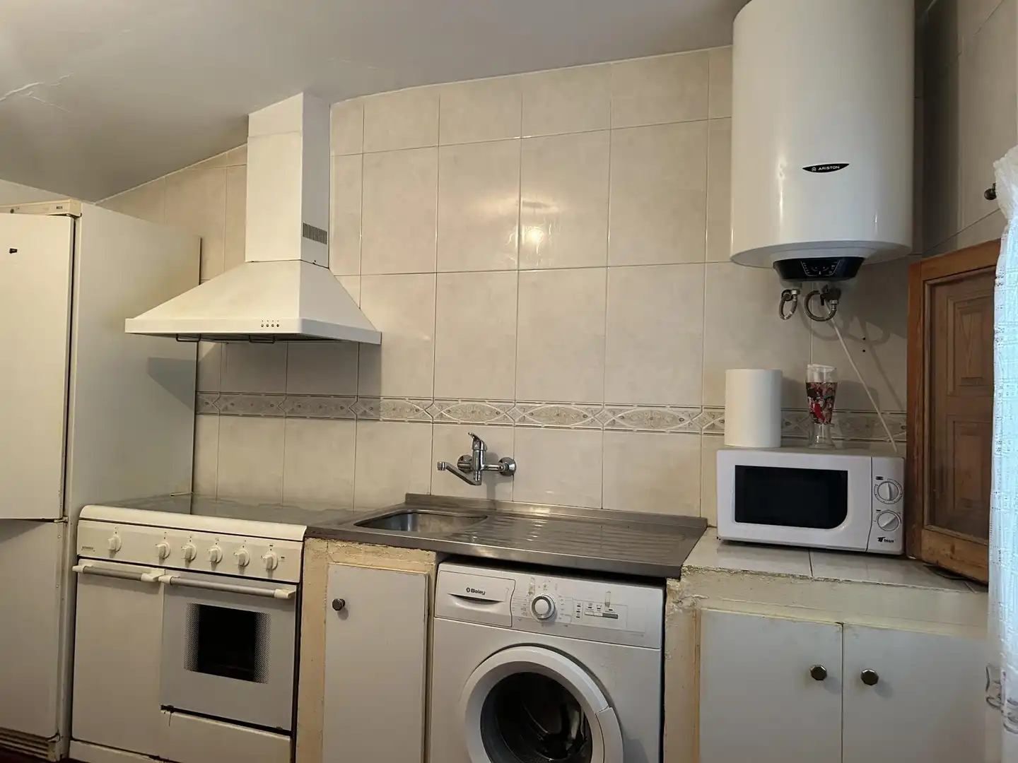 Cocina de Casa adosada en venta en Paracuellos de Jiloca con Jardín privado, Terraza y Amueblado