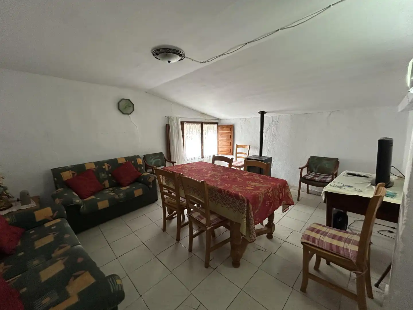 Casa adosada en venta en Paracuellos de Jiloca con Jardín privado, Terraza y Amueblado