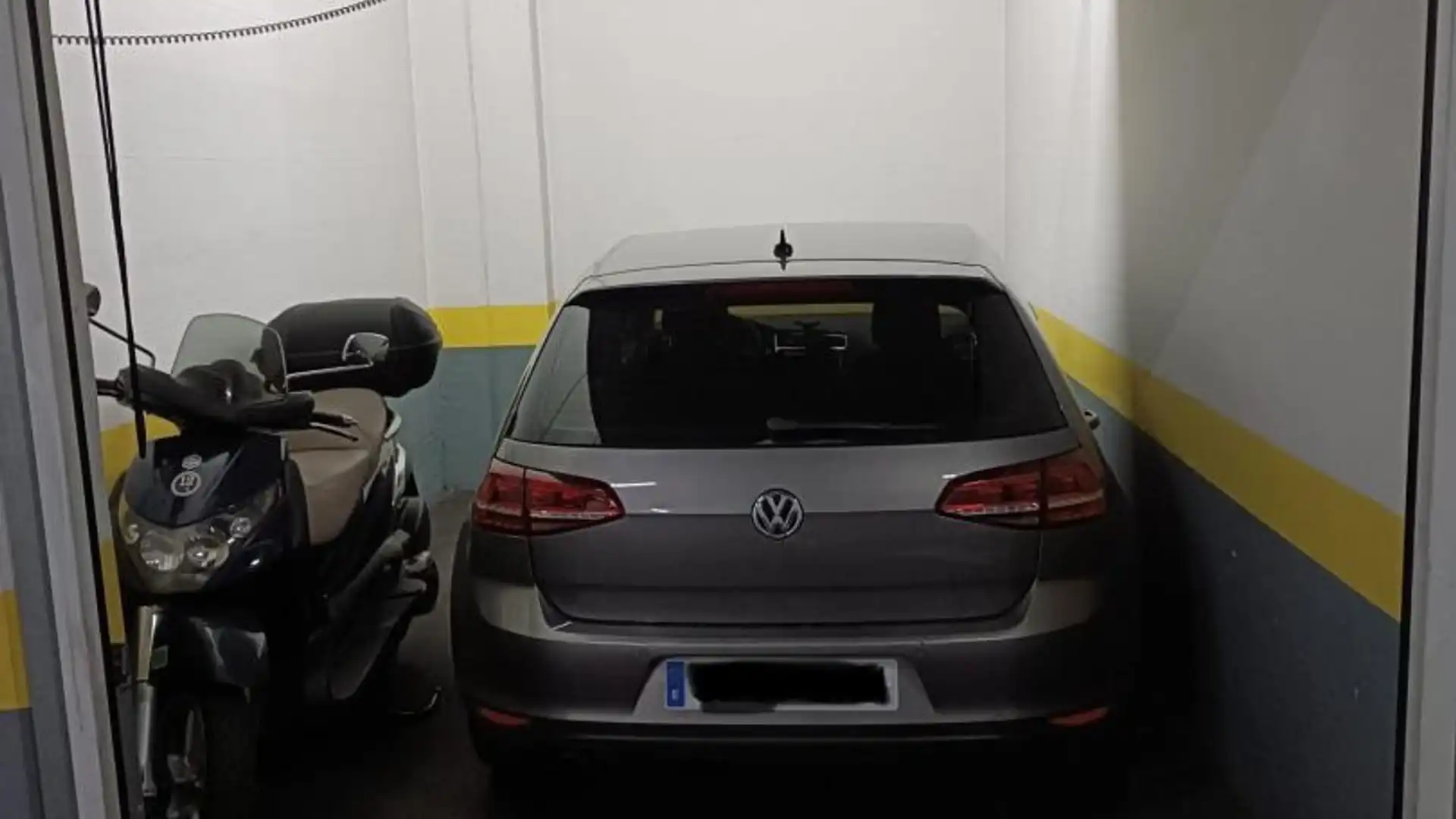 Garage for rent in Calle del Mar Cantábrico, 6, El Puerto Parking of Garage for rent in Coslada