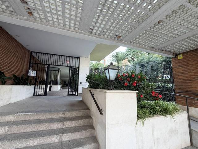 Piso en Venta en Paseo de San Francisco de Sales, 23 en Vallehermoso