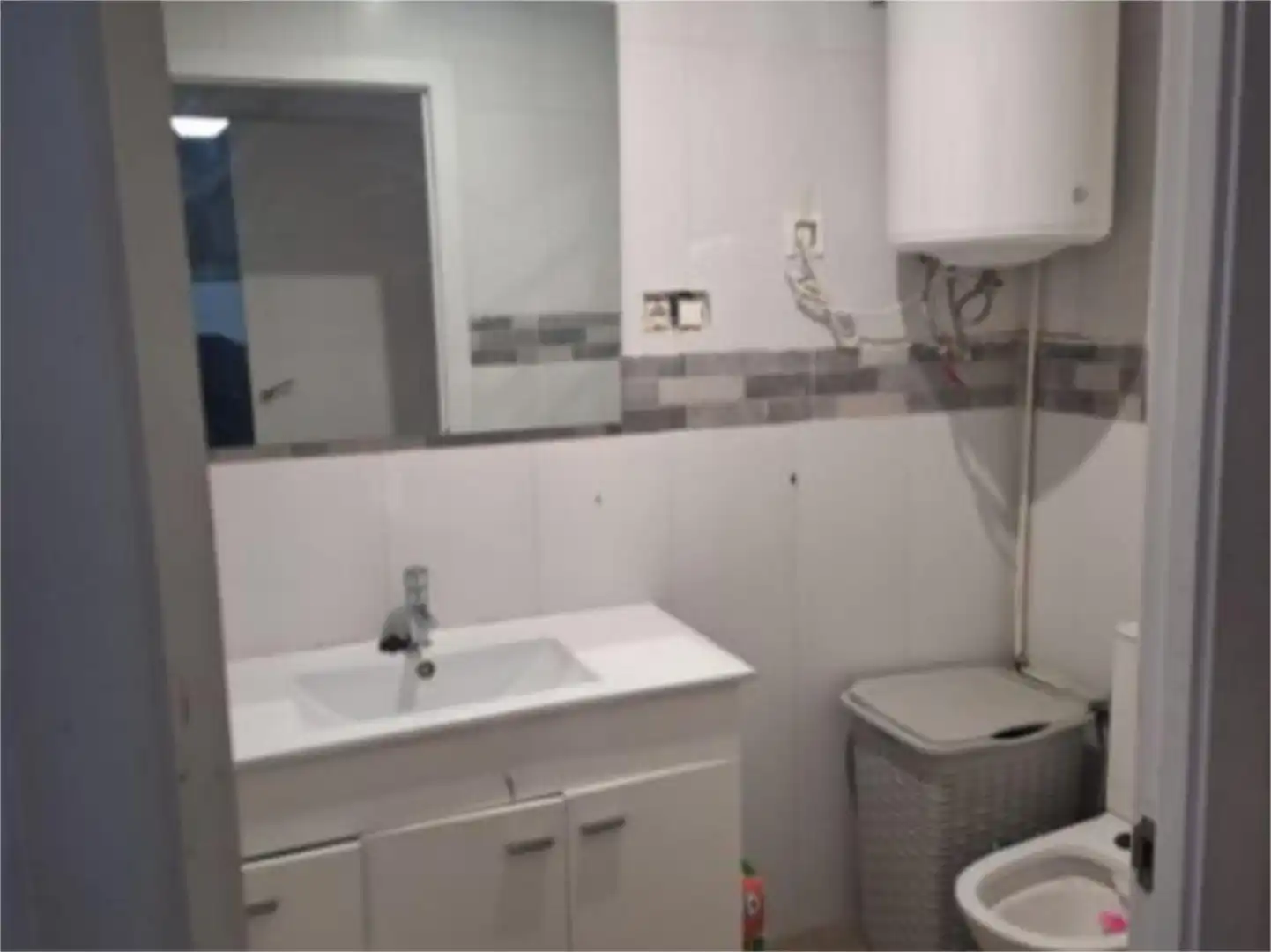 Wohnung zum Verkauf in Carrer de la Giralda, 21, Vista Alegre Badezimmer von Wohnung zum Verkauf in Castelldefels mit Terrasse