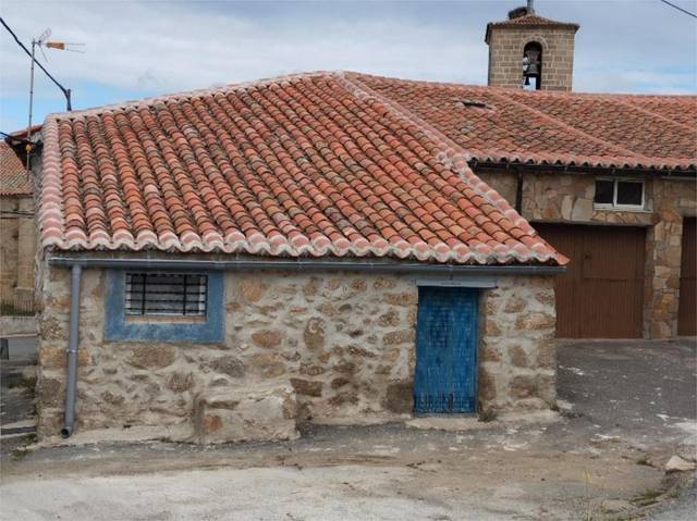 Casa adosada en Alquiler en Calle la Fuente, 3 en Casas del Puerto