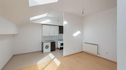 Foto 2 de Piso de alquiler en Calle Carretera, 2, Puente la Reina de Jaca, Huesca