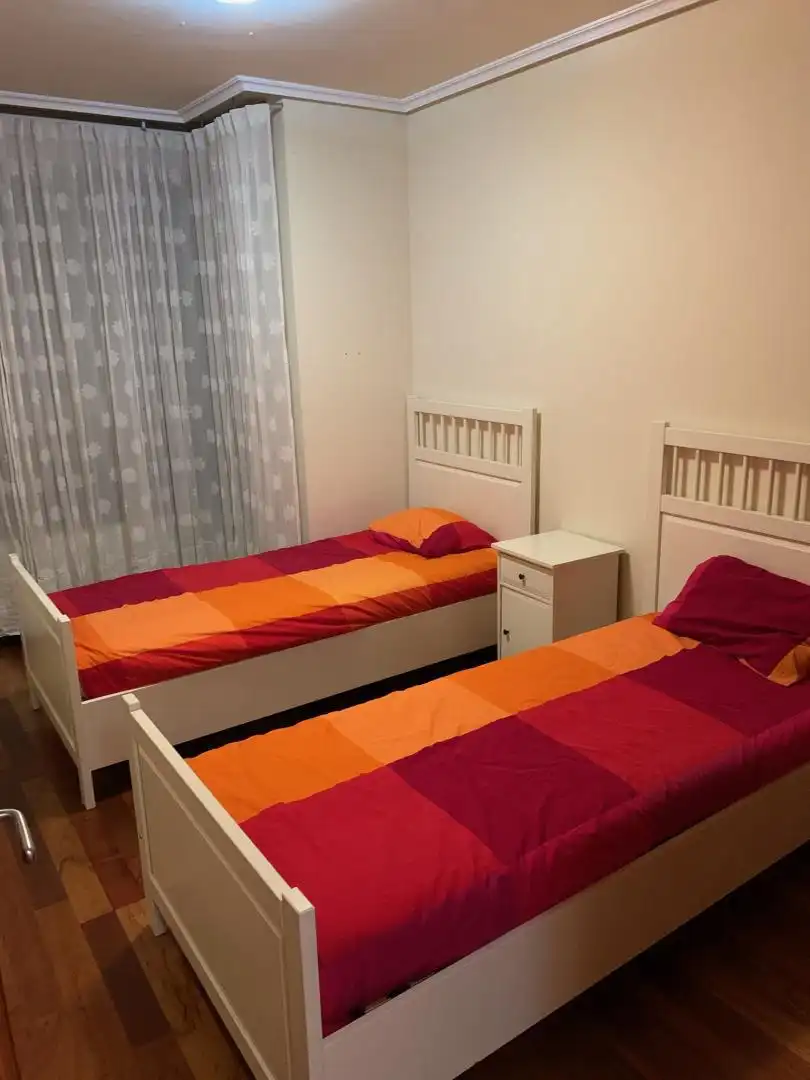 Habitación de Piso de alquiler en Burgos Capital con Calefacción, Parquet y Terraza