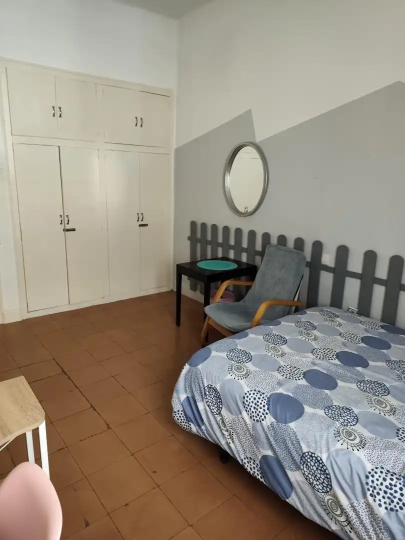 Bedroom of Flat for share in Lleida
