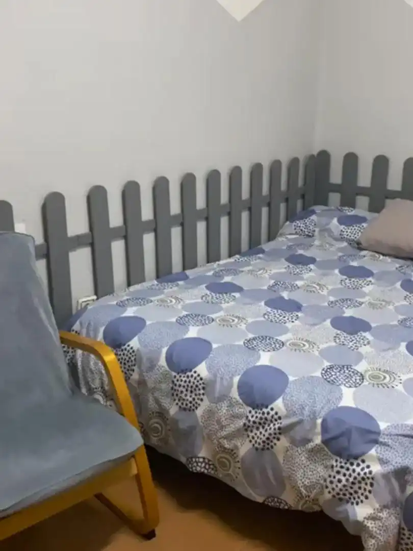 Bedroom of Flat for share in Lleida
