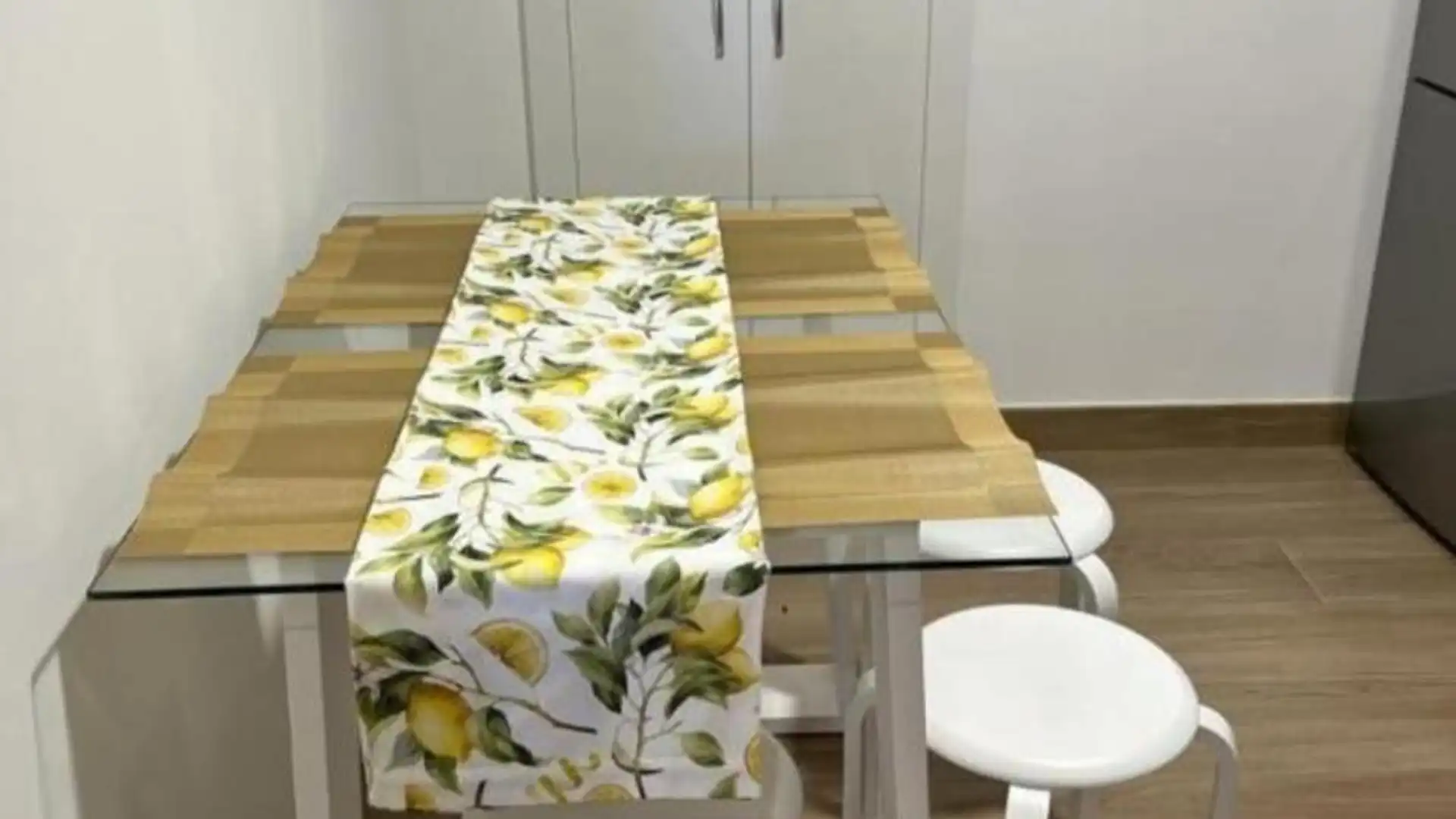 Vista exterior de Piso de alquiler en Santiago de Compostela  con Calefacción, Amueblado y Horno