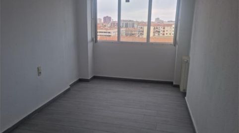 Piso en venta en Hospital, Albacete Capital - imagen 2 Foto 2 de Piso en venta en Hospital, Albacete Capital