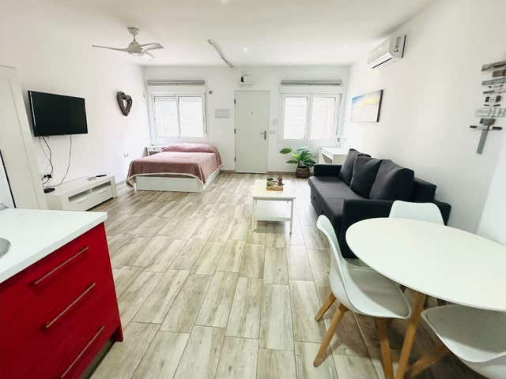 Apartamento en venta en El Molinillo - Capuchinos Sala de estar de Apartamento en venta en Málaga Capital