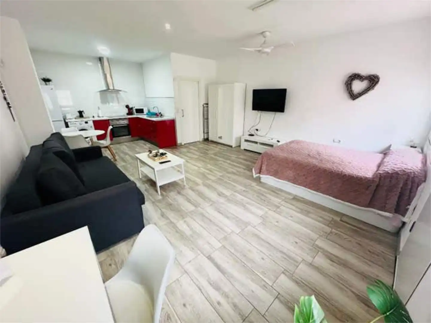 Bedroom of Apartments for sale in Málaga Capital