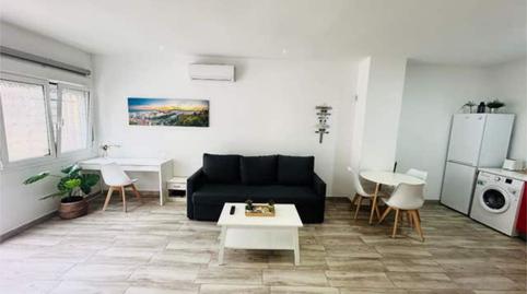 Apartamento en venta en El Molinillo - Capuchinos, Málaga Capital - imagen 4 Foto 4 de Apartamento en venta en El Molinillo - Capuchinos, Málaga Capital