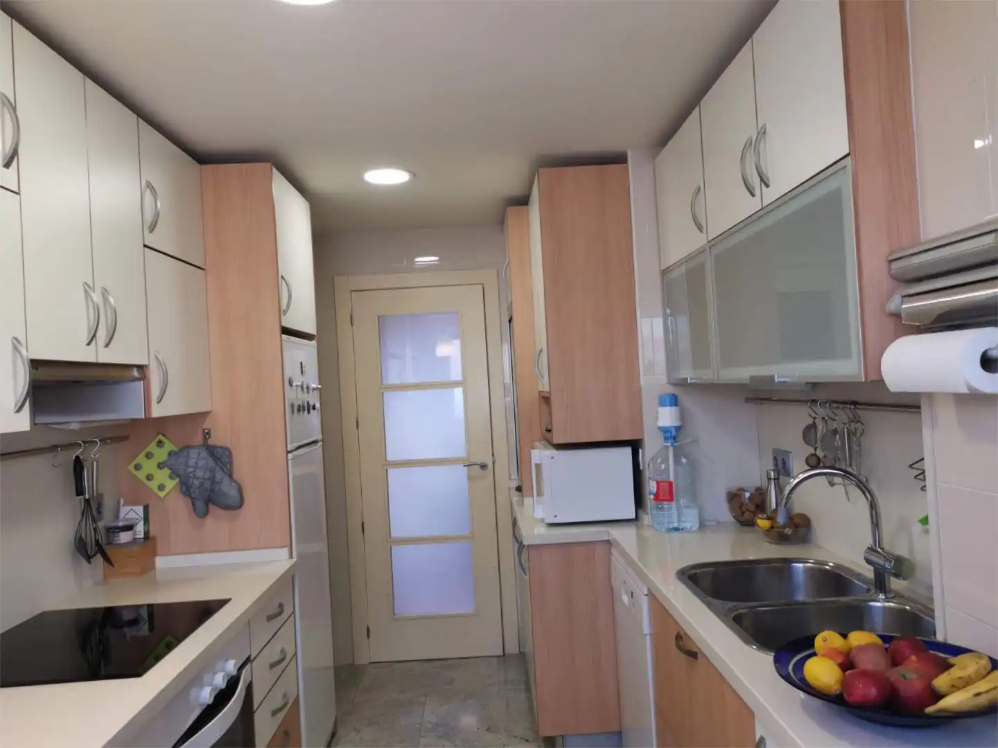 Piso en venta en Calle de Demetrio Monteserín, 8, La Vega - La Sal Cocina de Piso en venta en León Capital con Terraza