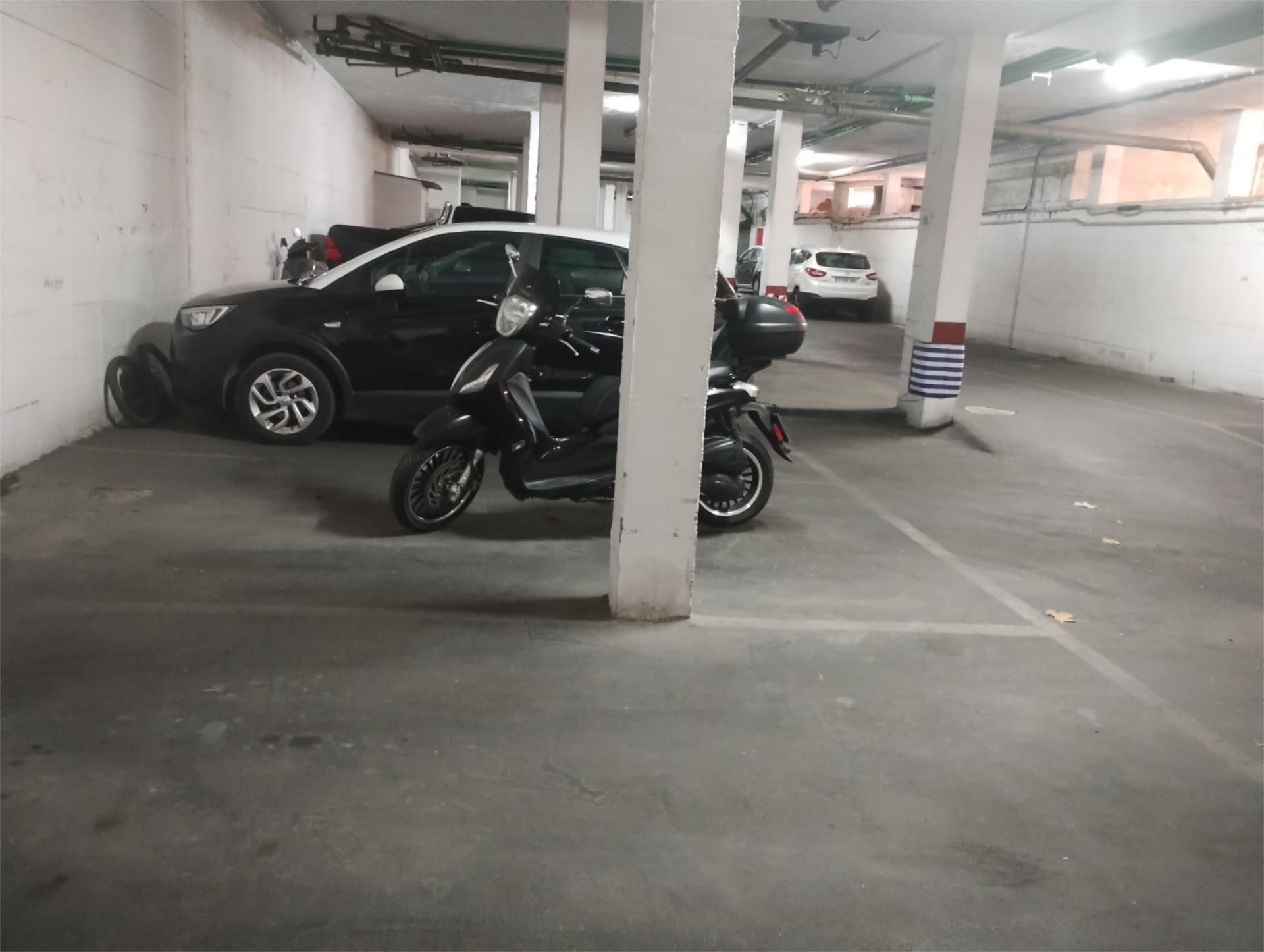 Parking de Garaje de alquiler en  Córdoba Capital