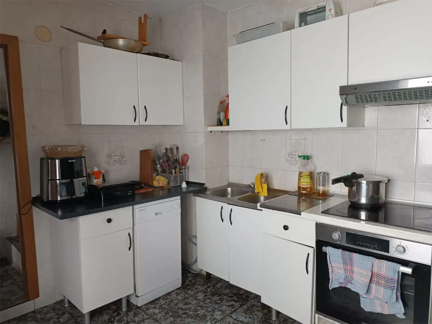 Piso en venta en Calle Primo Gila, 3, El Espinar pueblo Cocina de Piso en venta en El Espinar con Aire acondicionado, Calefacción y Jardín privado