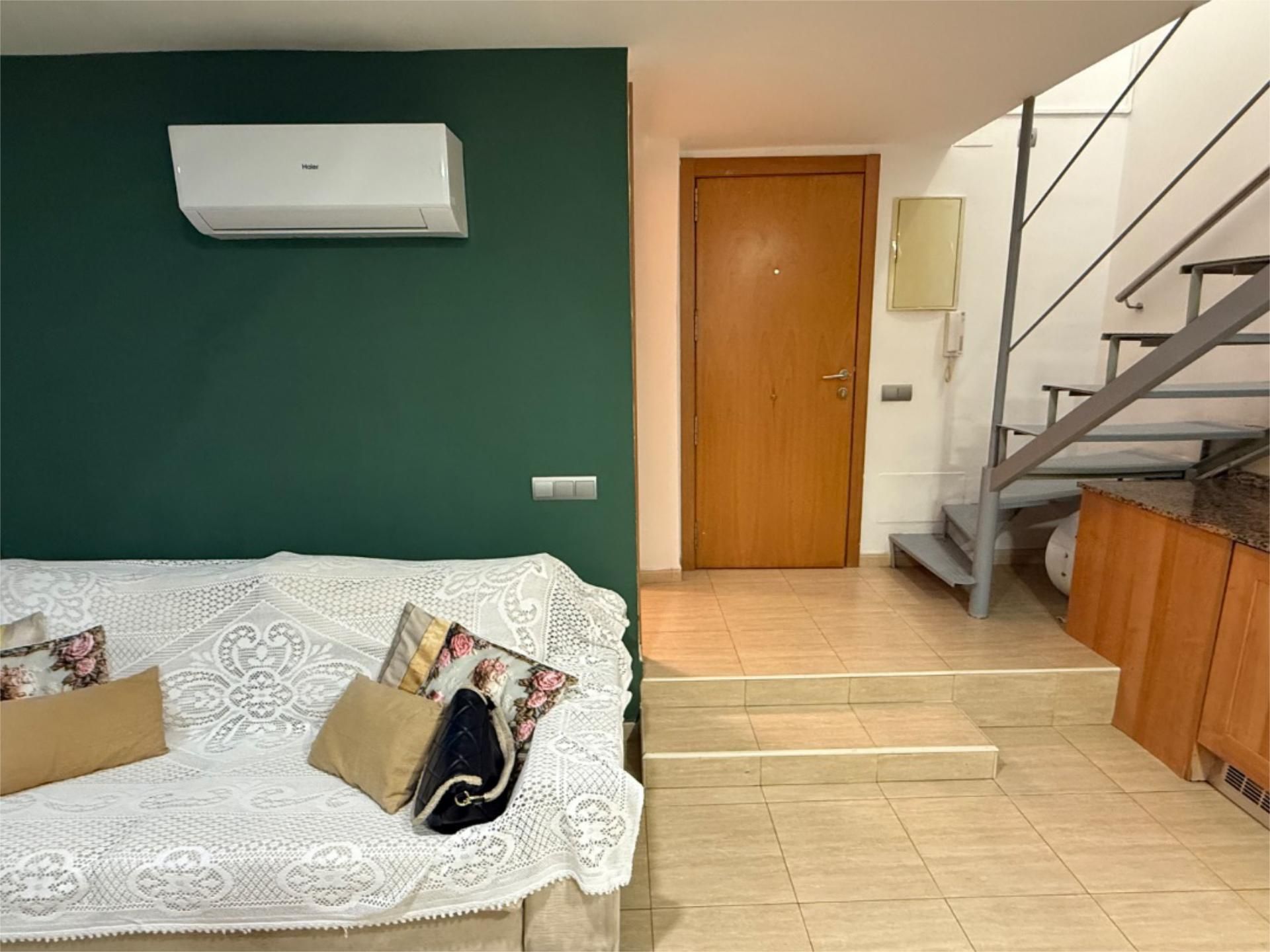 Bedroom of Study for rent in Badalona  with Air Conditioner, Heating and Parquet flooring