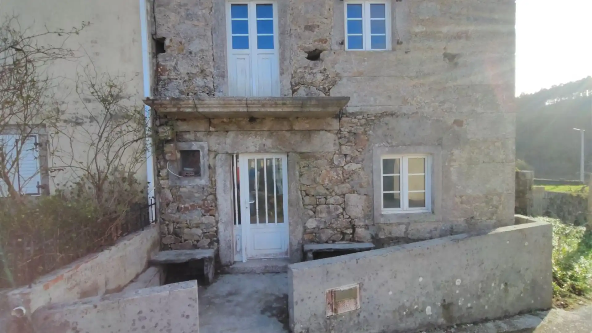 Vista exterior de Casa adosada en venta en Vimianzo con Jardín privado y Balcón