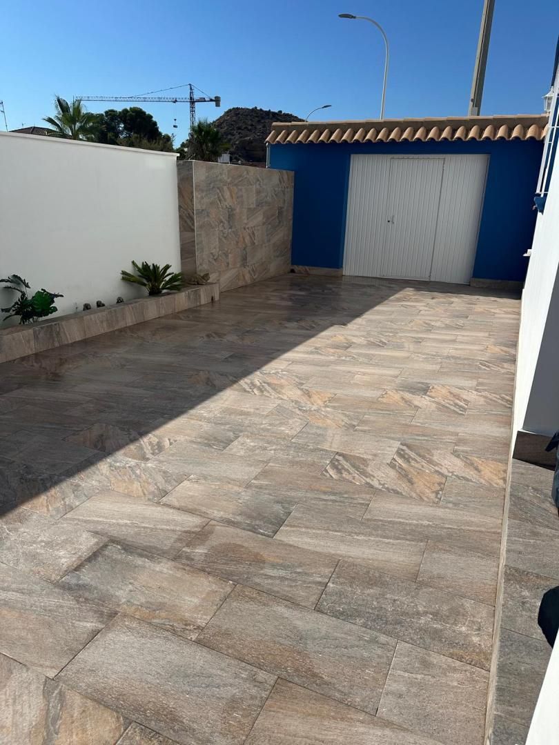Einfamilien-Reihenhaus zum Verkauf in Calle Venus, San Juan de los Terreros Terrasse von Einfamilien-Reihenhaus zum Verkauf in Pulpí mit Klimaanlage, Heizung und Privatgarten