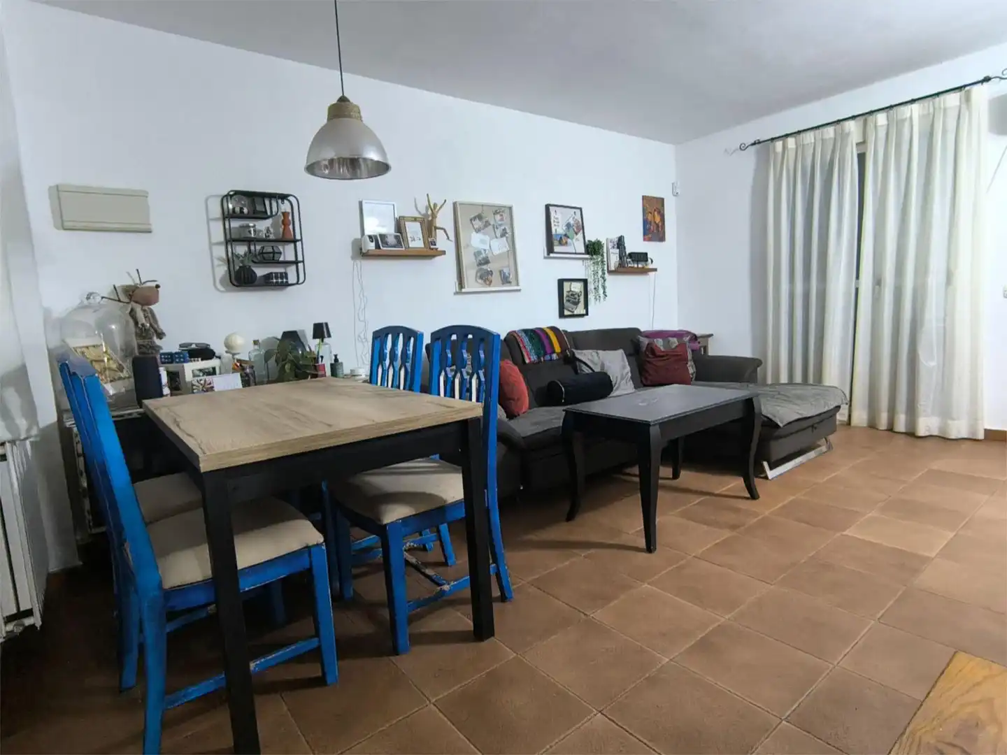 Piso en venta en Calle Los Álamos, 57, Tórtola de Henares Sala de estar de Piso en venta en Tórtola de Henares con Aire acondicionado y Balcón