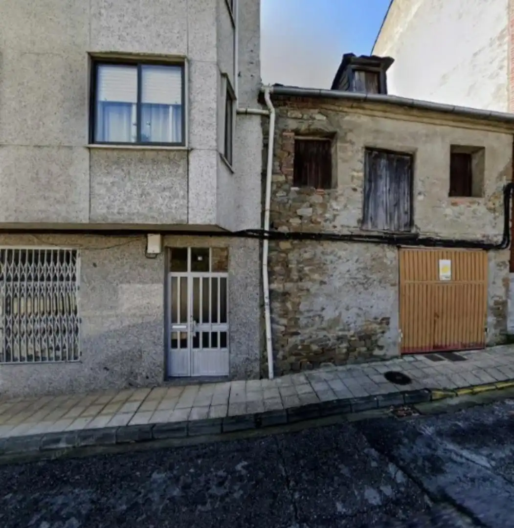 Wohnung zum Verkauf in Calle el Otero, 28, Toreno Außenansicht von Wohnung zum Verkauf in Toreno mit Heizung, Privatgarten und Parkett