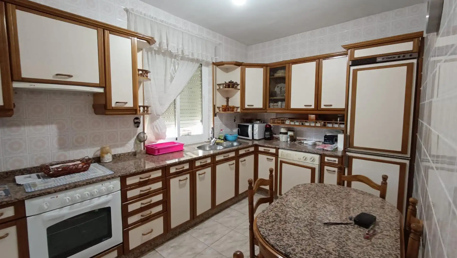 Wohnung zum Verkauf in Calle el Otero, 28, Toreno Küche von Wohnung zum Verkauf in Toreno mit Heizung, Privatgarten und Parkett