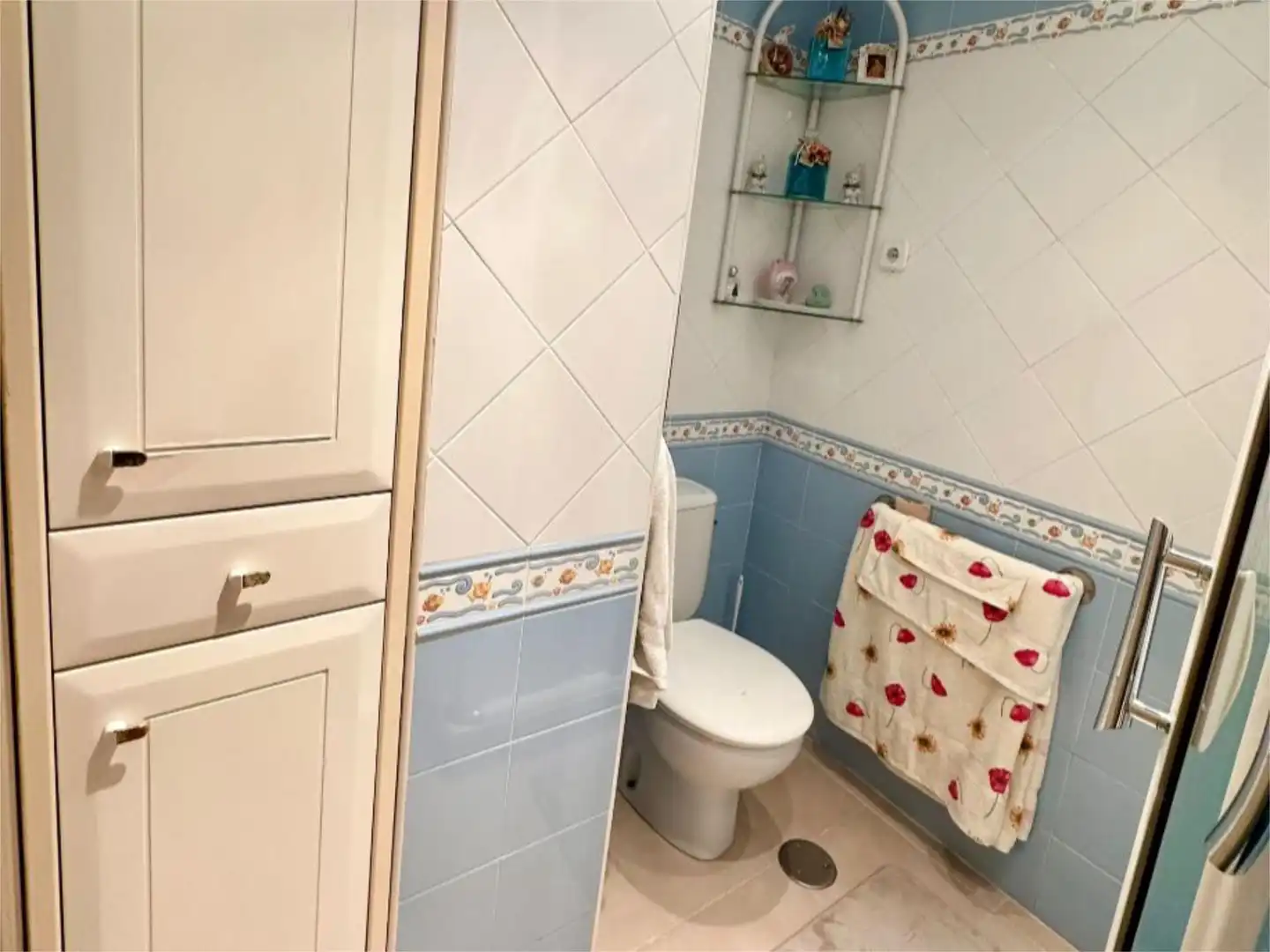 Bany de Pis en venda en Torremolinos amb Aire condicionat, Terrassa i Piscina