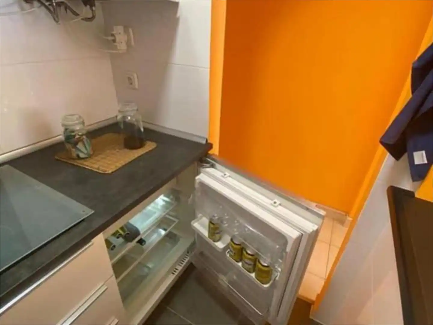 Cocina de Apartamento de alquiler en Torrevieja con Aire acondicionado, Terraza y Piscina