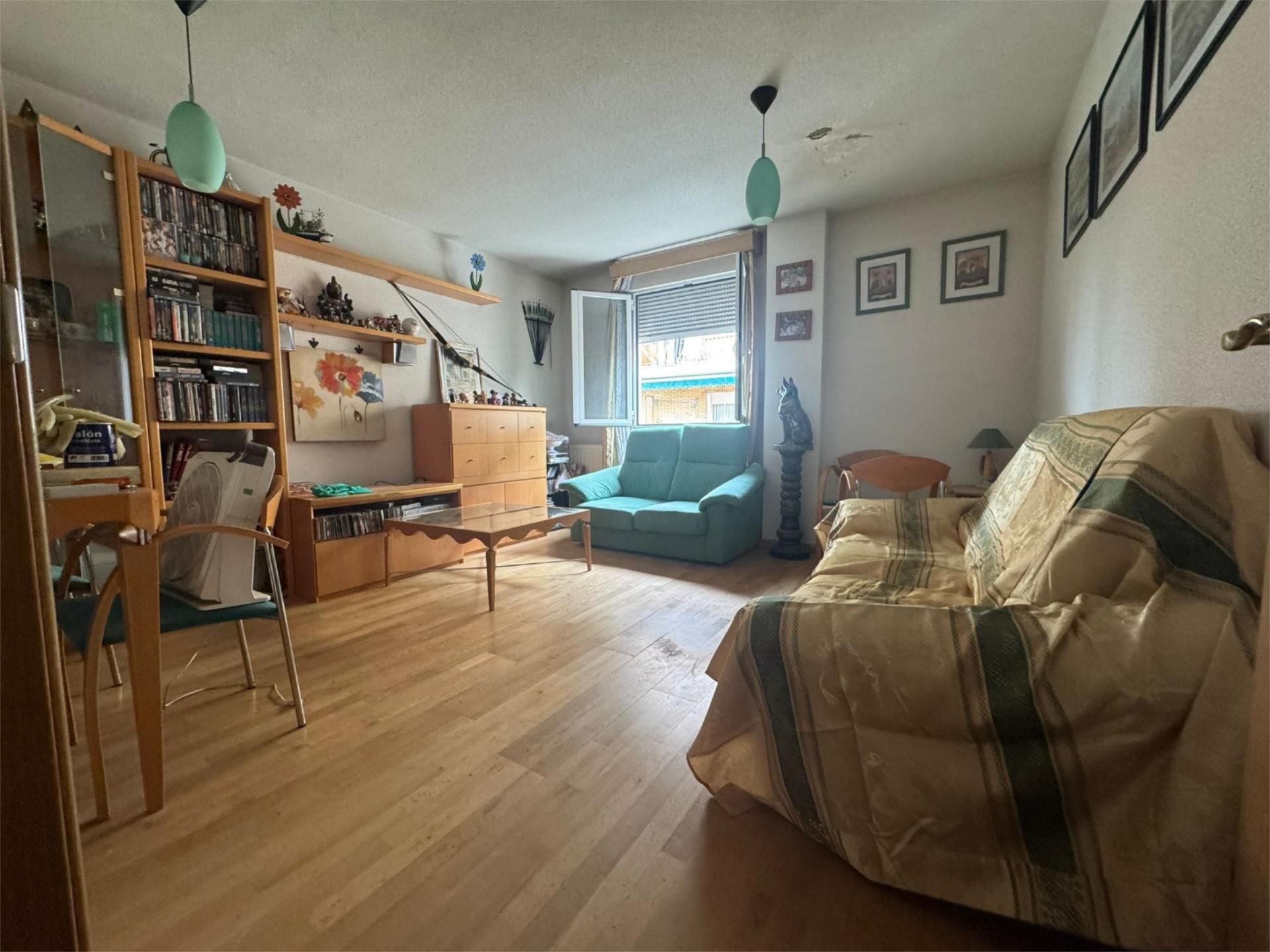 Sala d'estar de Pis en venda en Azuqueca de Henares amb Traster