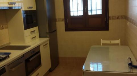 Piso de alquiler en Calle Tinajería, 2, Carmona, Sevilla - imagen 5 Foto 5 de Piso de alquiler en Calle Tinajería, 2, Carmona, Sevilla