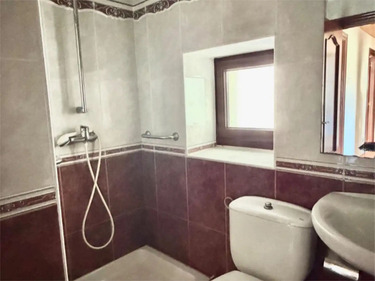 Wohnung zum Verkauf in Barrio la Baluga, 13, Sopuerta Badezimmer von Wohnung zum Verkauf in Sopuerta mit Heizung, Privatgarten und Terrasse