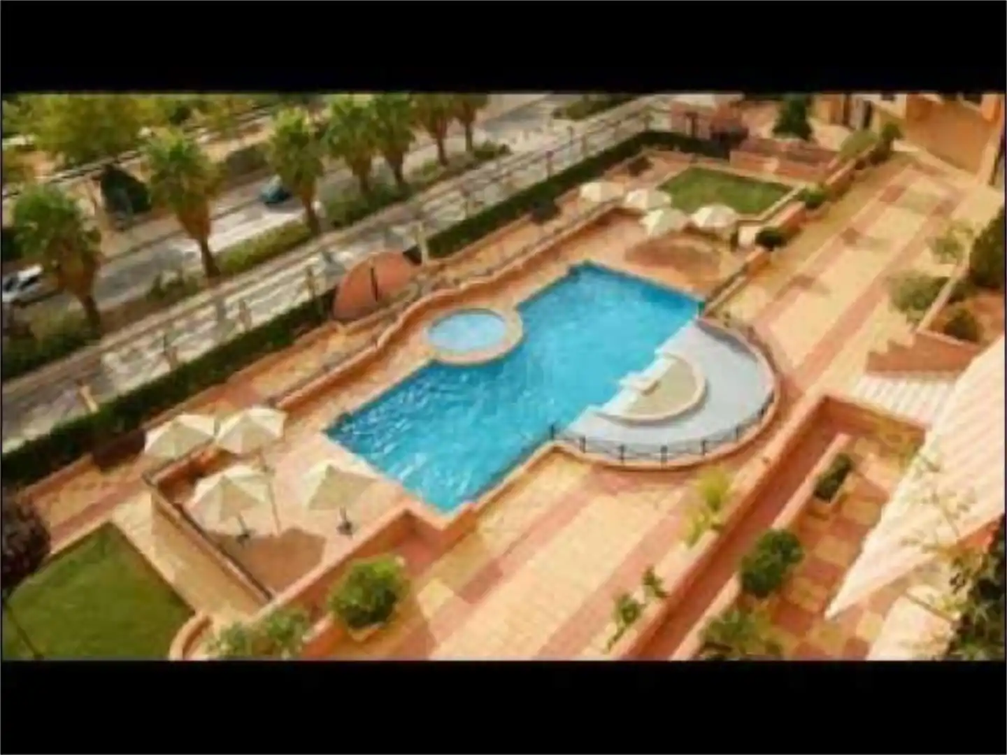Piscina de Loft en venta en Granada con Aire acondicionado, Trastero y Piscina