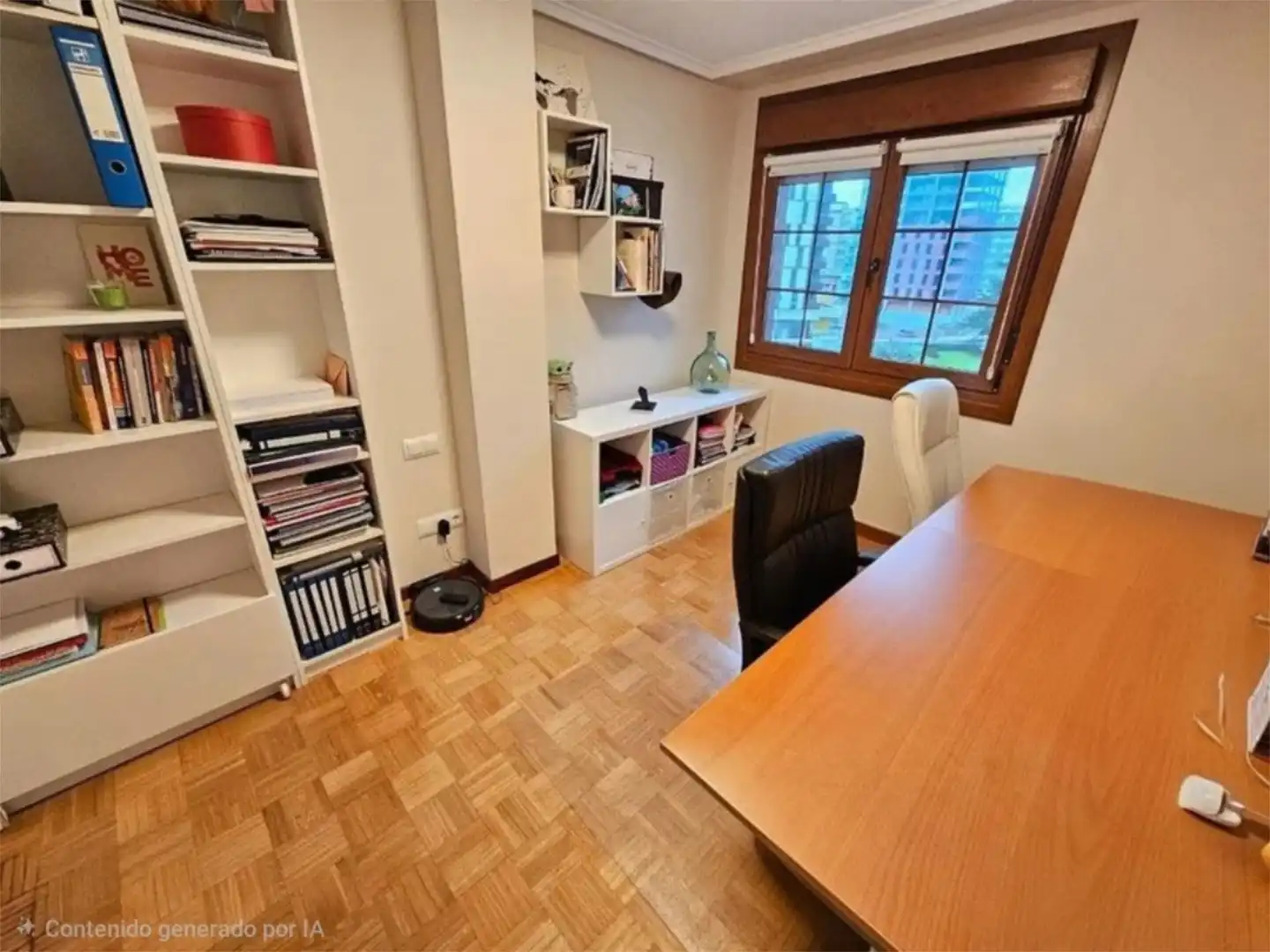 Maisonette zum Verkauf in Plaza de la Guitarra, Centro Maisonette zum Verkauf in Avilés mit Heizung, Parkett und Terrasse