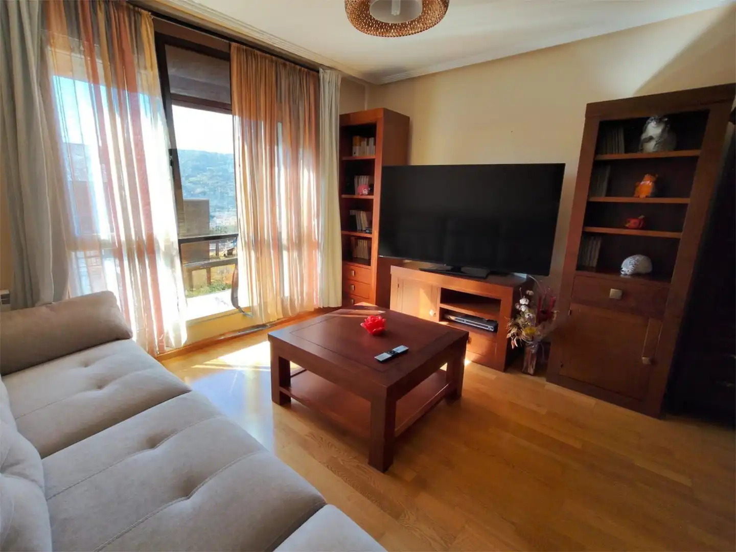 Flat for sale in Calle Casa de Asturias, 29, Villaquilambre Living room of Flat for sale in Villaquilambre with Heating, Private garden and Parquet flooring