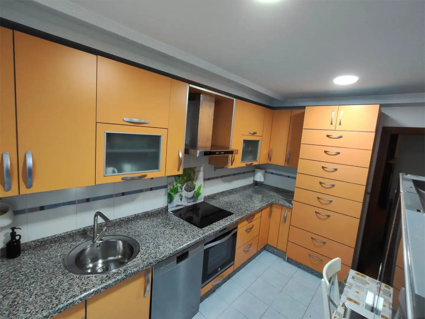 Flat for sale in Calle Casa de Asturias, 29, Villaquilambre Kitchen of Flat for sale in Villaquilambre with Heating, Private garden and Parquet flooring