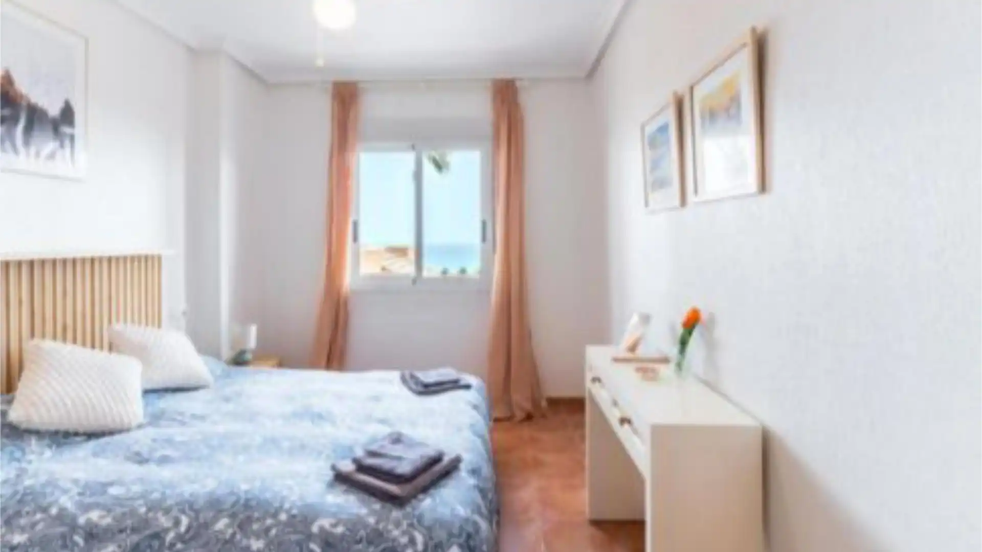 Dormitori de Pis de lloguer en Mojácar amb Aire condicionat, Calefacció i Terrassa