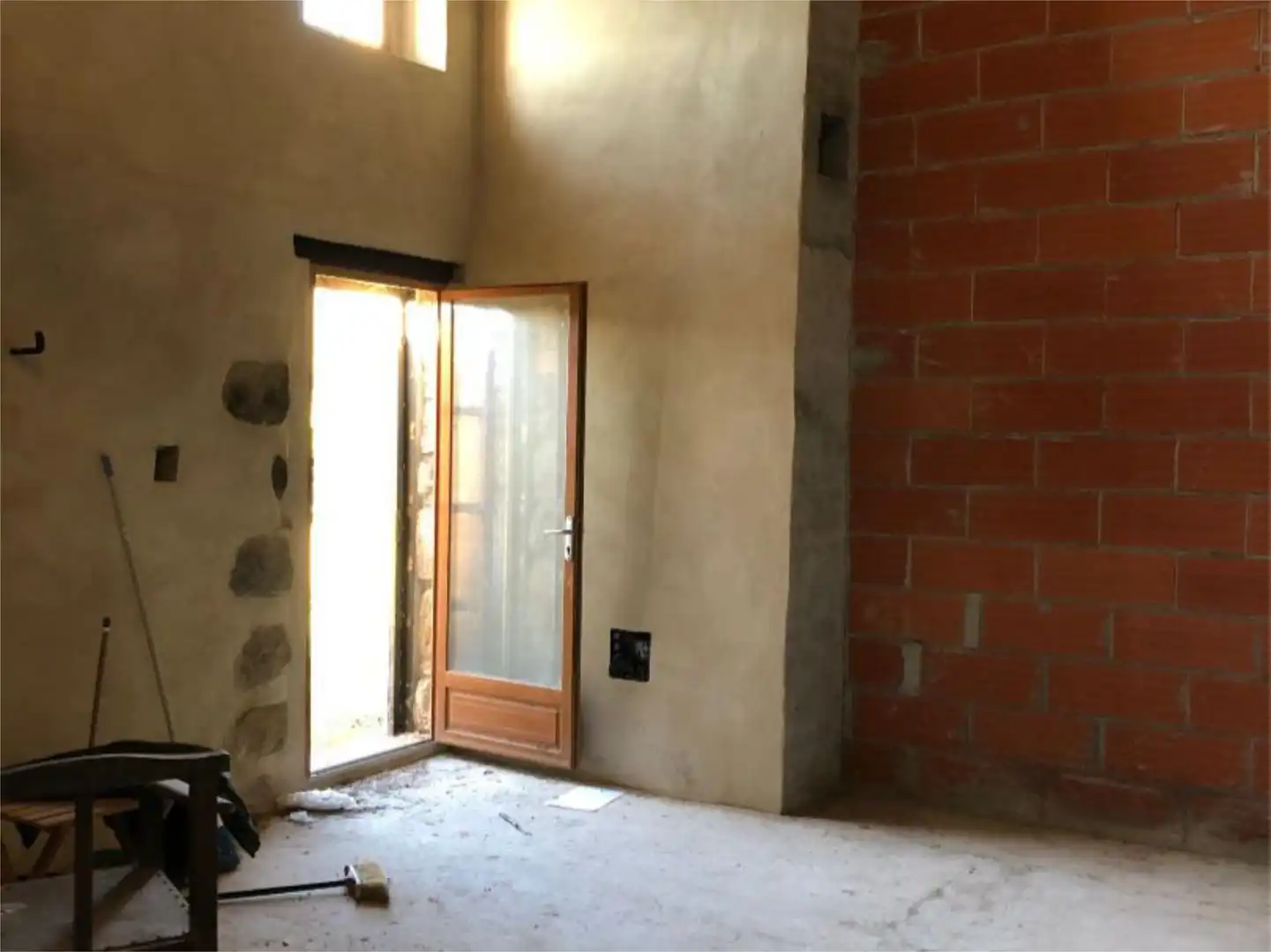 Wohnung zum Verkauf in Lladó mit Privatgarten