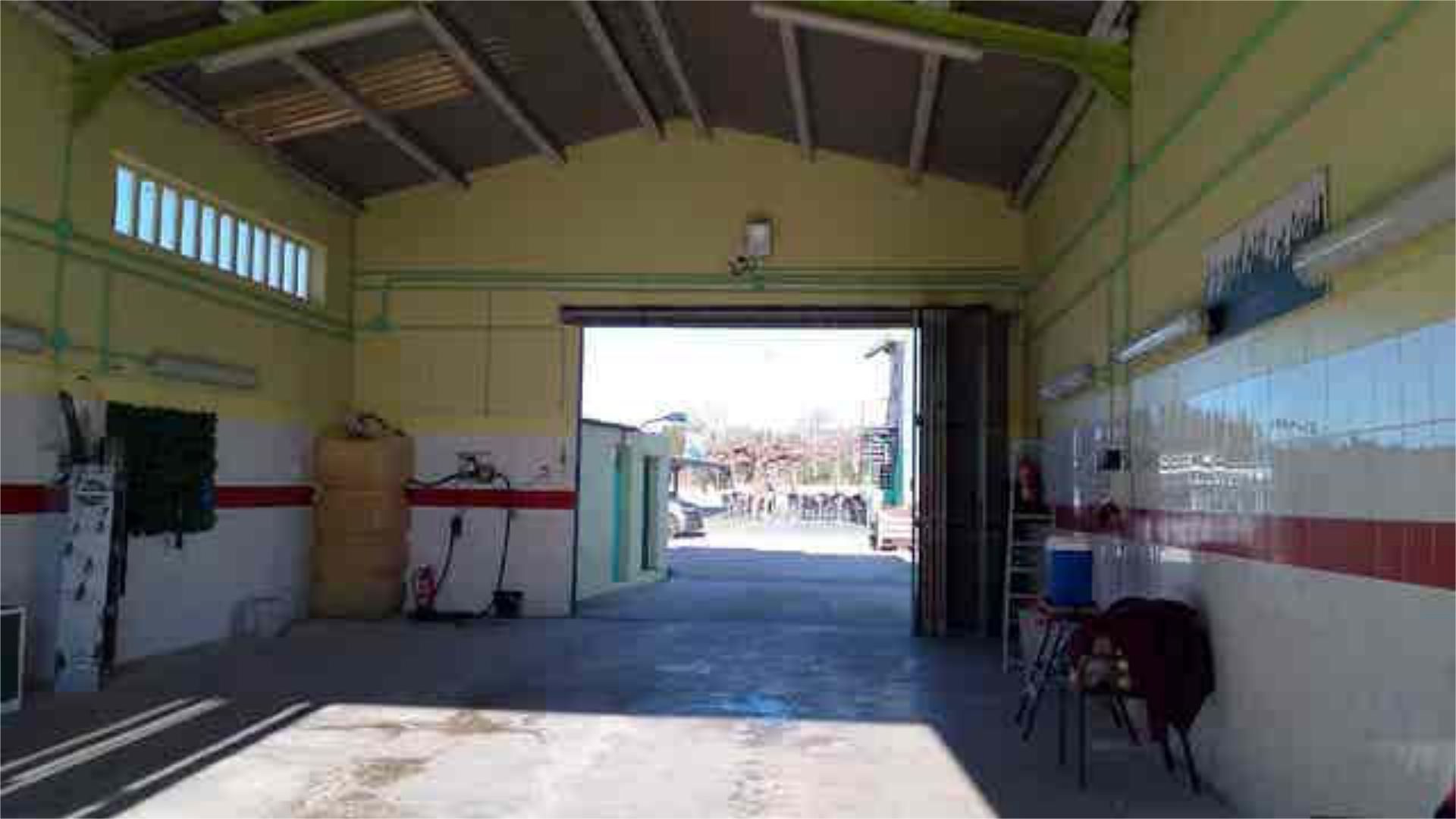 Industrial buildings for rent in Camarles