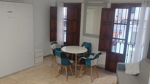 Foto 2 de Piso de alquiler en Calle Moral de la Magdalena, 24, Centro - Sagrario,  Granada Capital