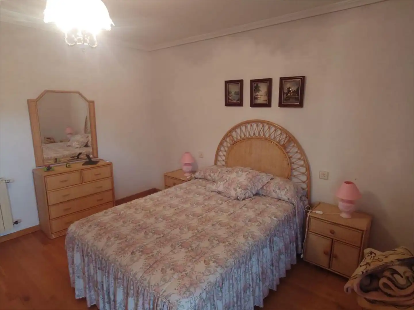 Casa o chalet en venta en Avenida General Franco, 38, Villamontán de la Valduerna Habitación de Casa o chalet en venta en Villamontán de la Valduerna con Calefacción, Jardín privado y Parquet