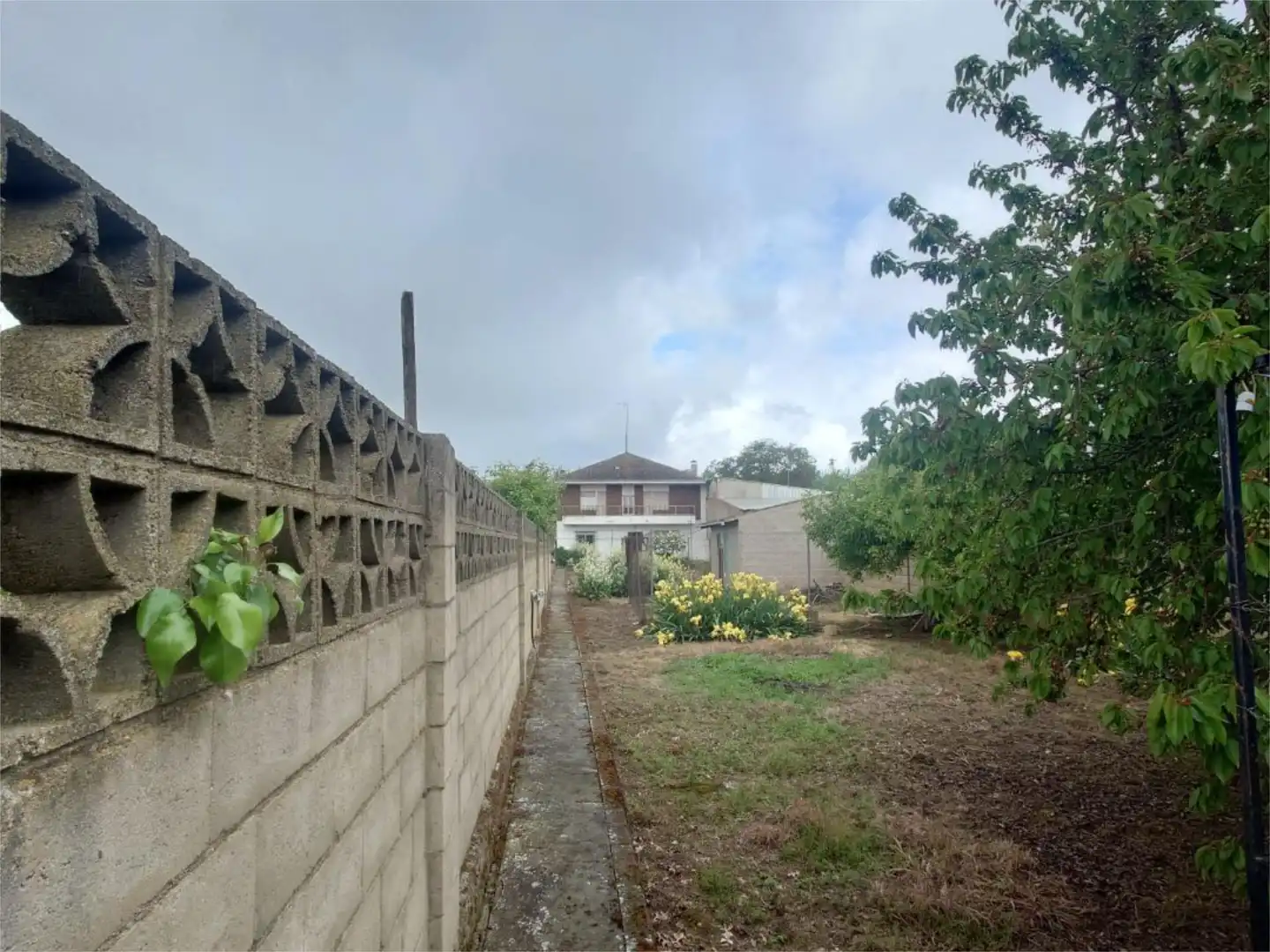 Casa o chalet en venta en Avenida General Franco, 38, Villamontán de la Valduerna Casa o chalet en venta en Villamontán de la Valduerna con Calefacción, Jardín privado y Parquet
