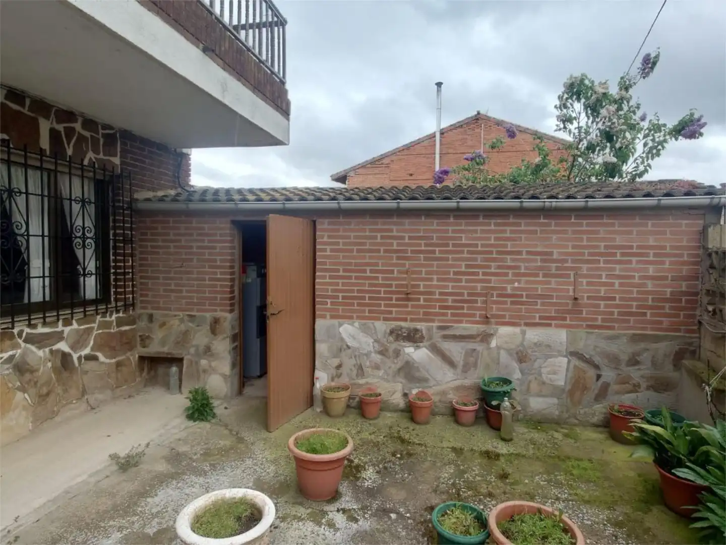 Casa o chalet en venta en Avenida General Franco, 38, Villamontán de la Valduerna Jardín de Casa o chalet en venta en Villamontán de la Valduerna con Calefacción, Jardín privado y Parquet