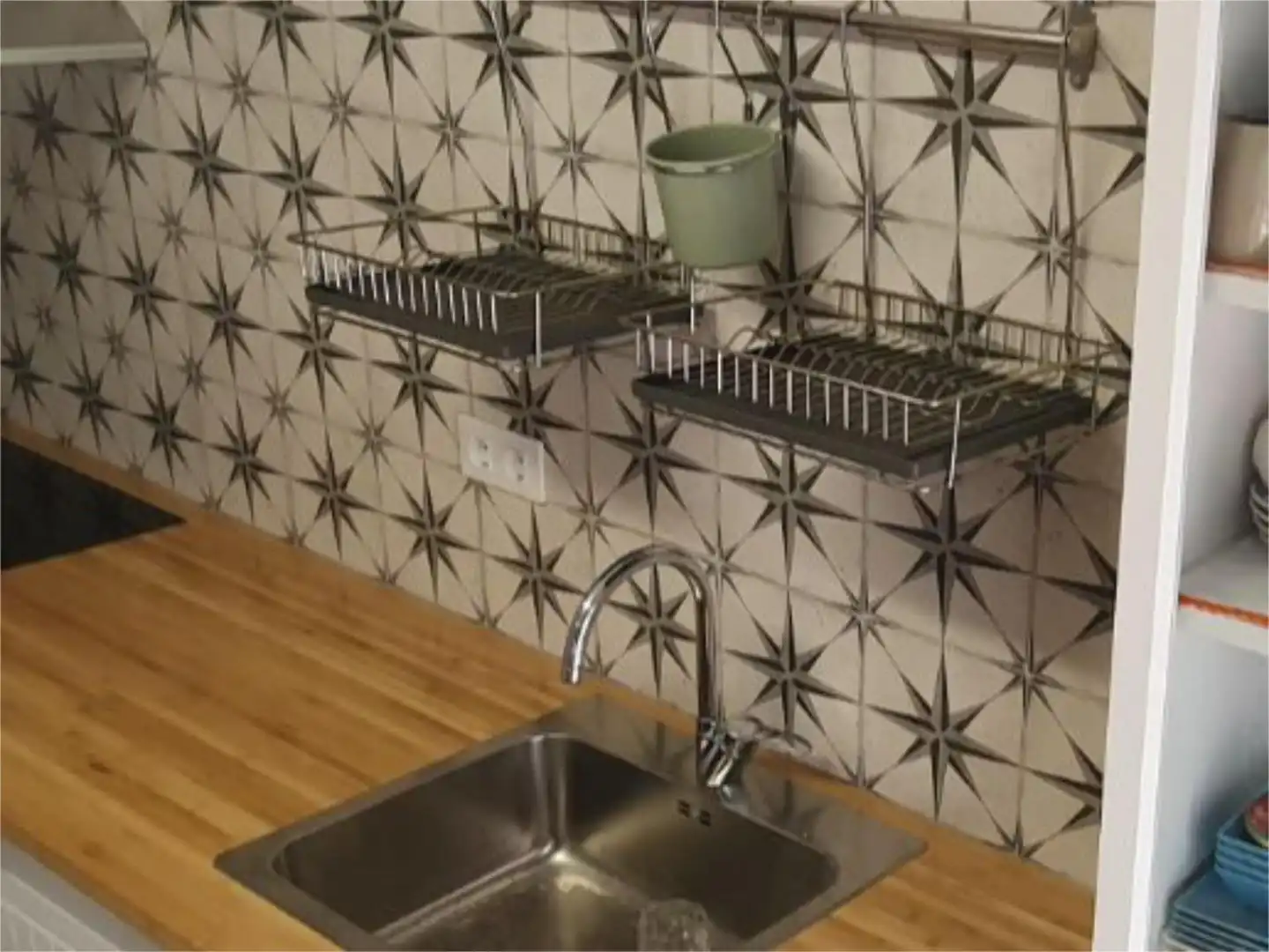 Cocina de Piso en venta en Casas de Millán con Calefacción, Jardín privado y Terraza