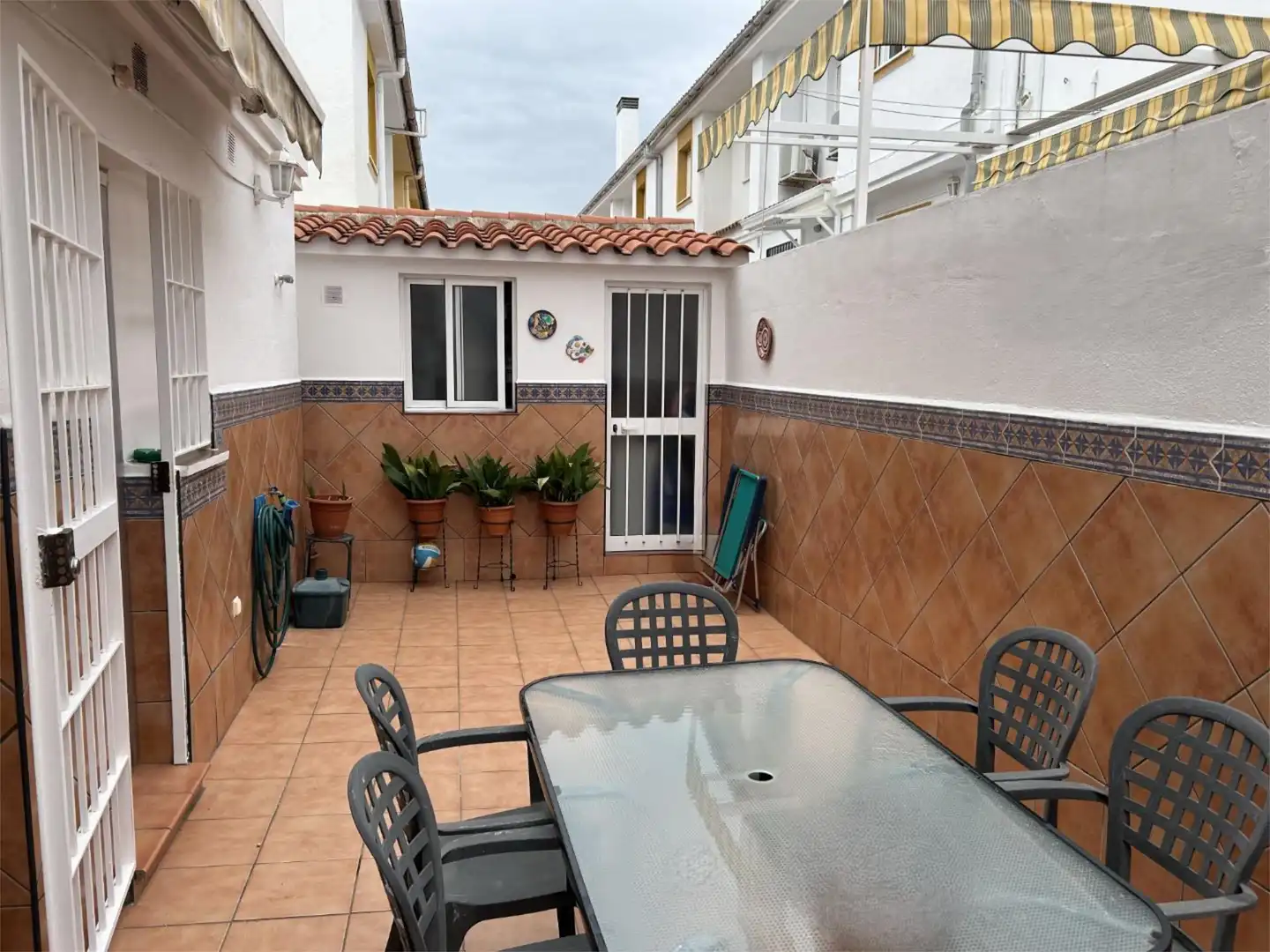 Casa adosada en venda a Churriana - El Pizarrillo - La Noria-Guadalsol Terrassa de Casa adosada en venda en Málaga amb Aire condicionat, Traster i Piscina